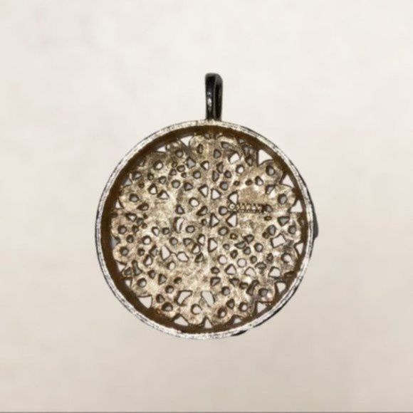 Sarah Coventry Pendant Signed Gold Colored Metal Necklace Jewelry - Picture 3 of 5